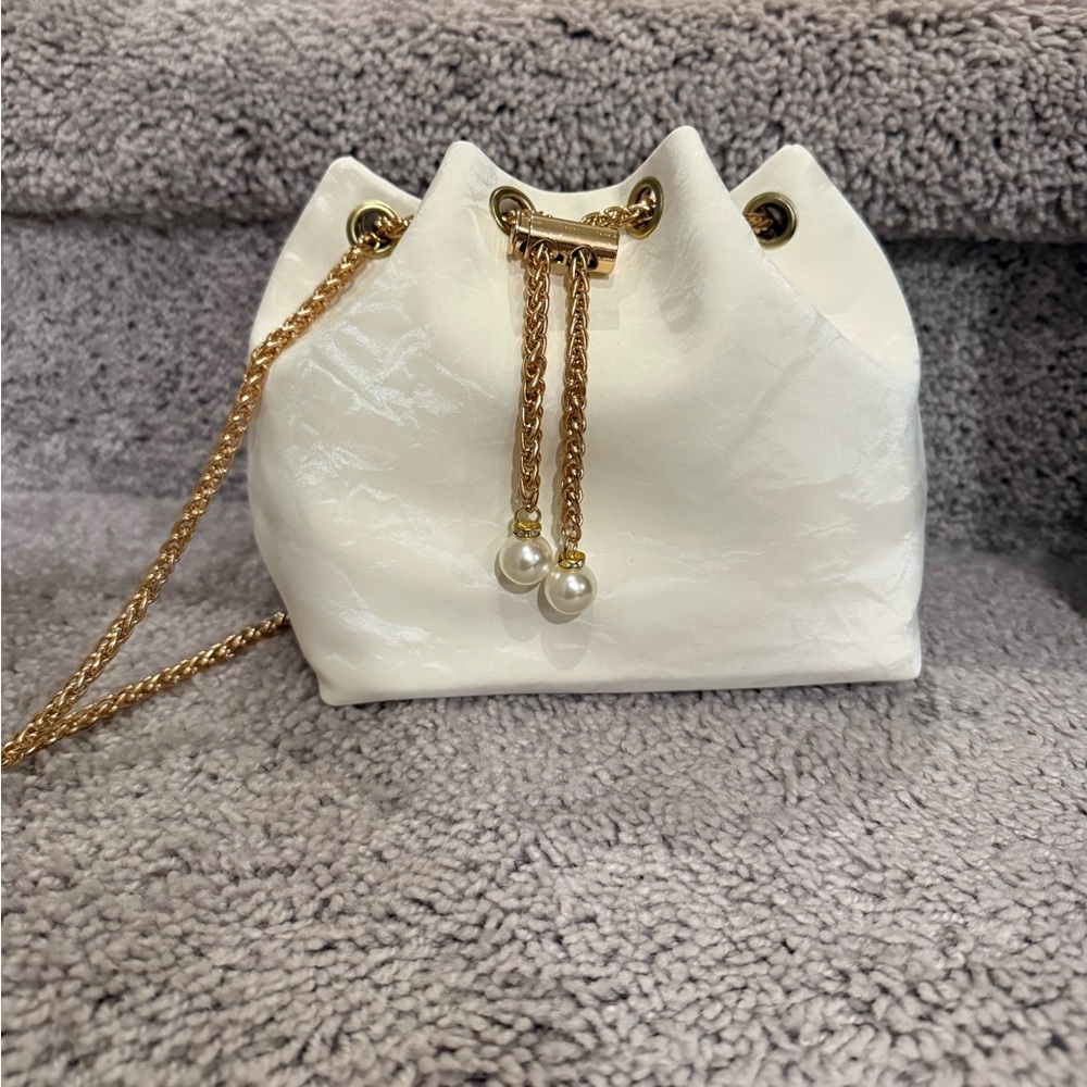 Chic White Mini Bag with Gold Chain